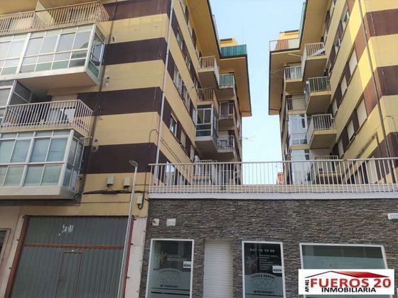 Foto 1 de Piso en venta en Medina de Pomar de 3 habitaciones con balcón y ascensor