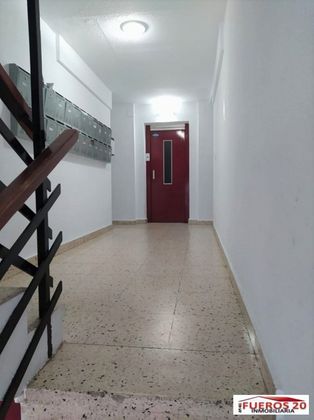 Foto 2 de Piso en venta en Medina de Pomar de 3 habitaciones con balcón y ascensor