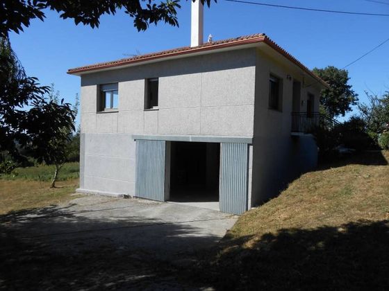 Foto 1 de Casa en venda a Sobrado de 3 habitacions amb garatge
