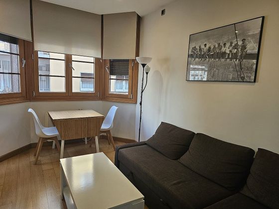 Foto 2 de Alquiler de piso en Centro - Gijón de 1 habitación con muebles y calefacción