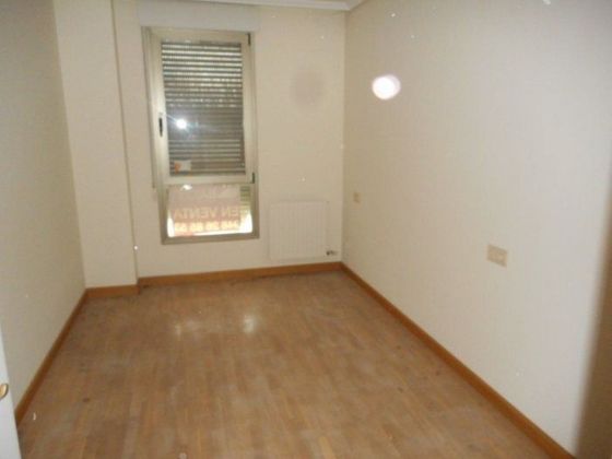 Foto 2 de Venta de piso en Villava/Atarrabia de 3 habitaciones con calefacción