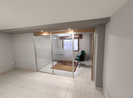 Foto 2 de Oficina en alquiler en calle Curros Enríquez de 84 m²