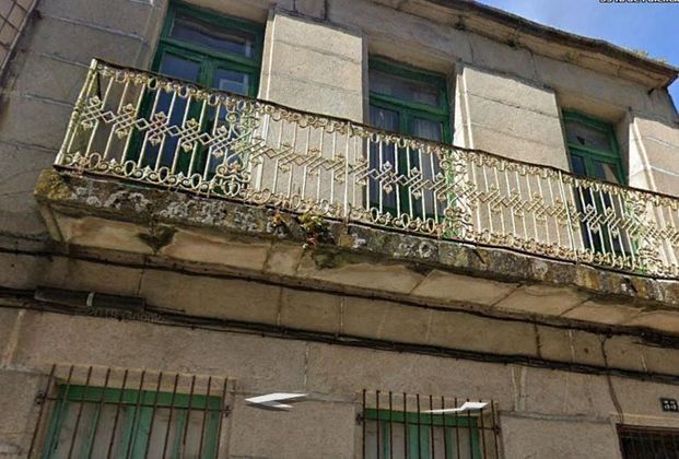 Foto 2 de Casa en venda a calle Palencia de 6 habitacions amb terrassa i jardí