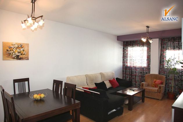 Foto 2 de Pis en venda a calle Numancia de 3 habitacions amb garatge i aire acondicionat