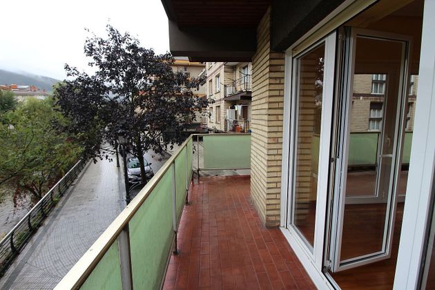 Foto 1 de Pis en venda a Lazkao de 3 habitacions amb terrassa i balcó