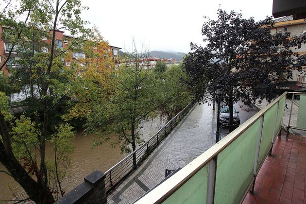 Foto 2 de Pis en venda a Lazkao de 3 habitacions amb terrassa i balcó