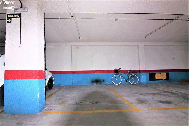 Foto 1 de Venta de garaje en calle De Irunlarrea de 12 m²