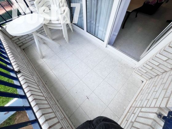 Foto 1 de Piso en venta en Noja de 2 habitaciones con terraza y piscina