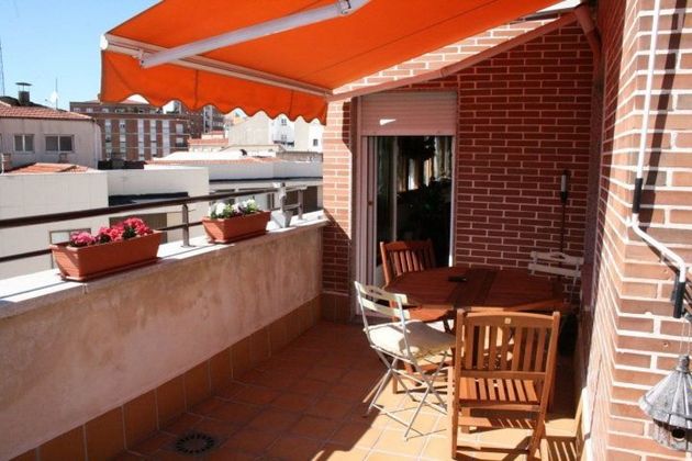 Foto 2 de Àtic en venda a Salesas - Labradores de 3 habitacions amb terrassa i calefacció