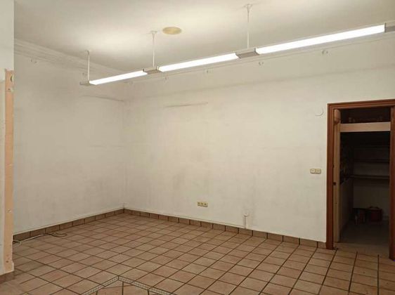 Foto 1 de Local en alquiler en Centro - Vitoria-Gasteiz de 60 m²
