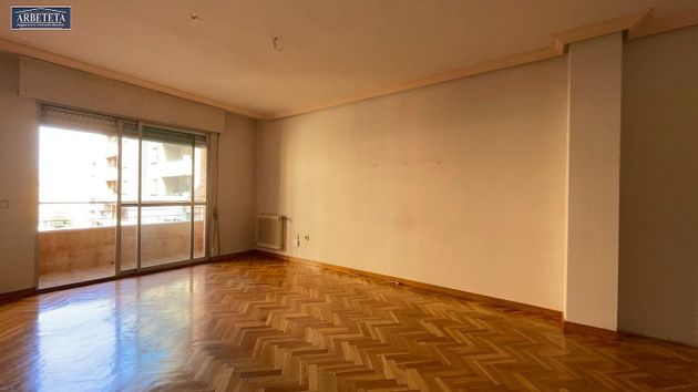 Foto 1 de Venta de piso en San Roque-Concordia-Adoratrices de 4 habitaciones con terraza y garaje