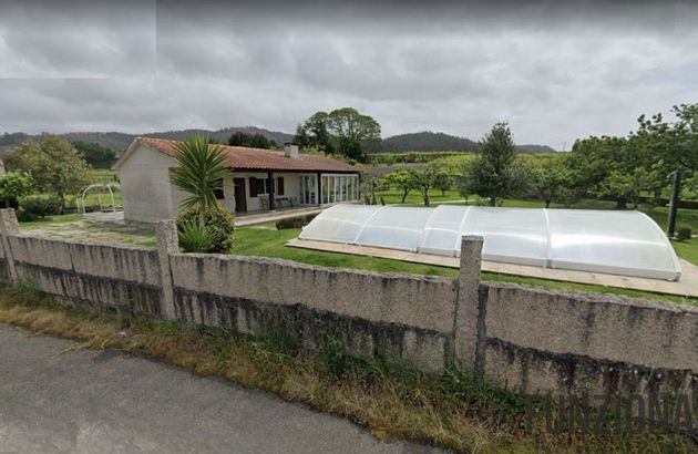 Foto 2 de Xalet en venda a Ribadumia de 2 habitacions amb terrassa i piscina