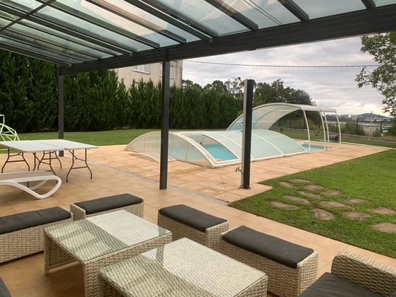 Foto 1 de Xalet en venda a barrio Treto de 5 habitacions amb terrassa i piscina