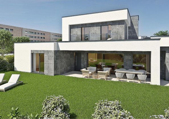 Foto 1 de Casa en venda a calle Colegio San Ignacío de 4 habitacions amb terrassa i garatge