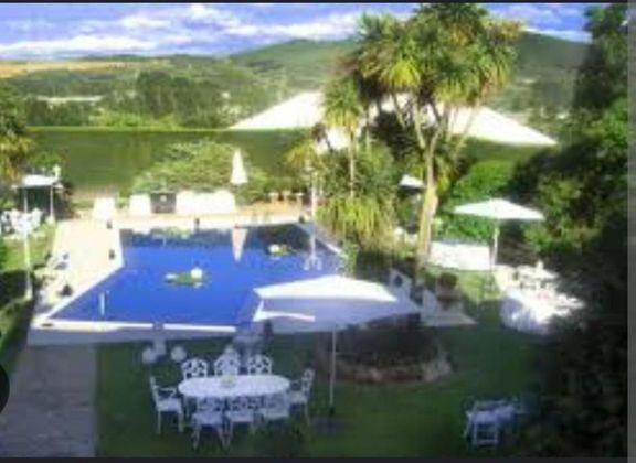Foto 2 de Chalet en venta en calle S Andres Montej de 6 habitaciones con terraza y piscina