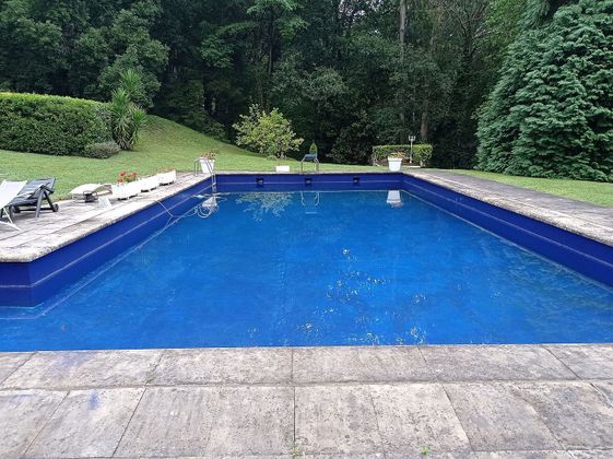Foto 2 de Casa en venda a Sopelana de 6 habitacions amb terrassa i piscina