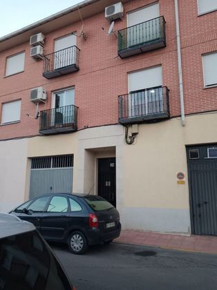 Foto 1 de Piso en venta en Torrijos de 2 habitaciones con terraza y garaje