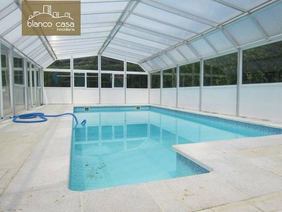 Foto 2 de Xalet en venda a Carballo de 6 habitacions amb terrassa i piscina