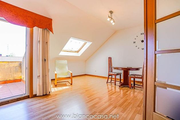 Foto 2 de Pis en venda a Carballo de 3 habitacions amb terrassa i garatge