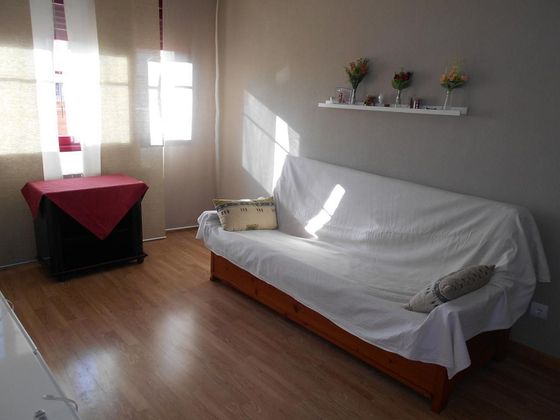 Foto 1 de Piso en alquiler en La Paloma - Asfain de 2 habitaciones con garaje y muebles