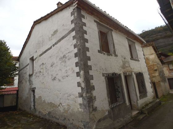 Foto 1 de Casa en venta en Merindad de Cuesta-Urria de 3 habitaciones y 105 m²