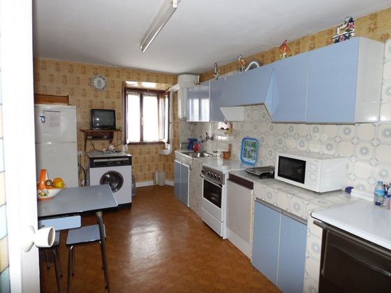 Foto 2 de Casa en venda a Valle de Tobalina de 3 habitacions amb garatge