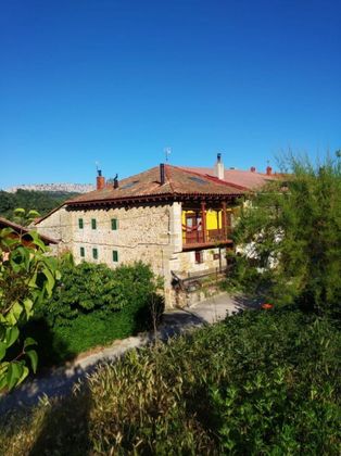 Foto 1 de Casa en venda a Valle de Manzanedo de 4 habitacions i 246 m²