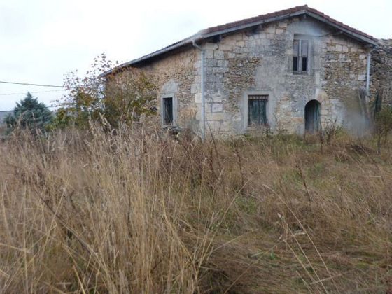 Foto 2 de Casa en venda a Villarcayo de Merindad de Castilla la Vieja de 5 habitacions amb calefacció