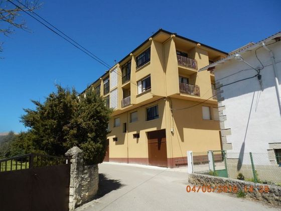 Foto 1 de Pis en venda a Valle de Losa de 2 habitacions amb terrassa