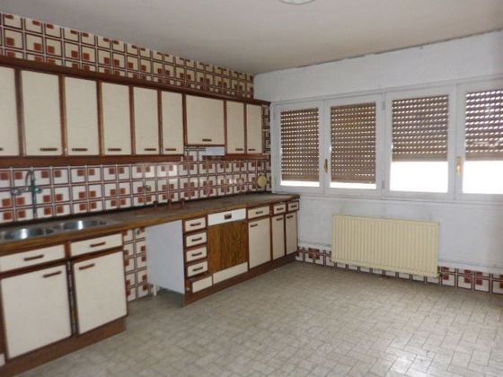 Foto 1 de Pis en venda a Villarcayo de Merindad de Castilla la Vieja de 3 habitacions amb calefacció i ascensor