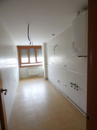 Foto 2 de Pis en venda a Medina de Pomar de 2 habitacions amb calefacció i ascensor