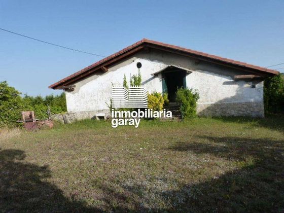 Foto 1 de Xalet en venda a Junta de Traslaloma de 3 habitacions amb garatge i jardí