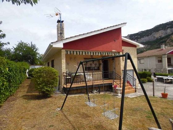 Foto 1 de Casa en venda a Merindad de Montija de 4 habitacions amb garatge i calefacció