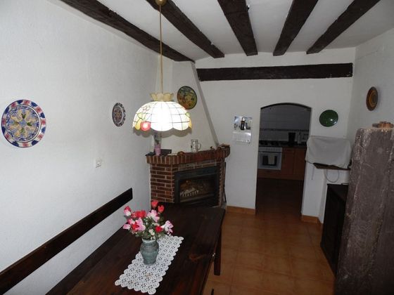 Foto 1 de Casa en venta en Merindad de Cuesta-Urria de 5 habitaciones con jardín