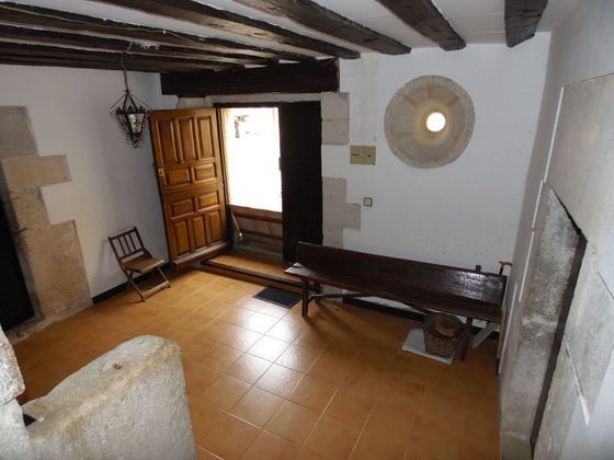 Foto 2 de Casa en venda a Merindad de Cuesta-Urria de 5 habitacions amb jardí