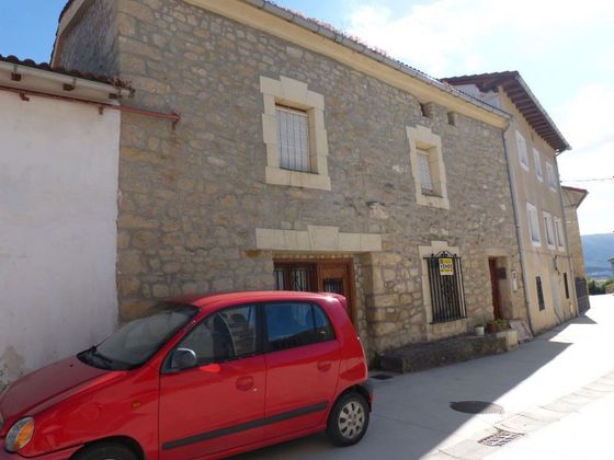 Foto 1 de Casa en venda a Valle de Tobalina de 3 habitacions amb calefacció
