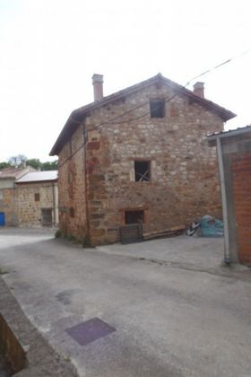 Foto 2 de Casa en venda a Valle de Manzanedo de 1 habitació amb jardí