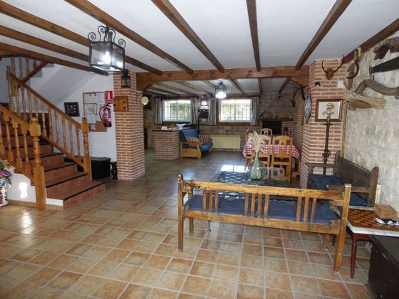 Foto 2 de Casa en venda a Valle de Tobalina de 8 habitacions amb calefacció