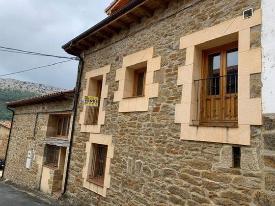 Foto 2 de Casa en venta en Valle de Manzanedo de 6 habitaciones con garaje y balcón