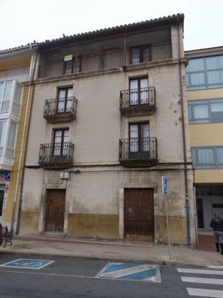Foto 1 de Casa en venda a Villarcayo de Merindad de Castilla la Vieja de 7 habitacions i 641 m²