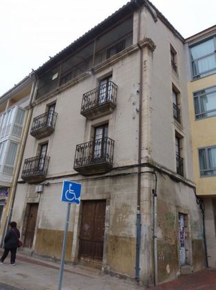 Foto 2 de Casa en venda a Villarcayo de Merindad de Castilla la Vieja de 7 habitacions i 641 m²