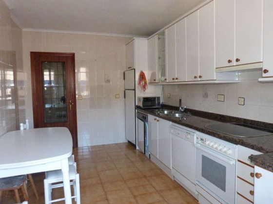 Foto 2 de Pis en venda a Villarcayo de Merindad de Castilla la Vieja de 3 habitacions amb terrassa i garatge