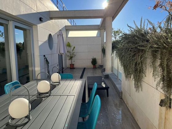 Foto 2 de Àtic en venda a calle De Puente la Reina de 3 habitacions amb terrassa i piscina