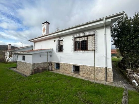 Foto 2 de Xalet en venda a Valle de Losa de 4 habitacions amb garatge i calefacció