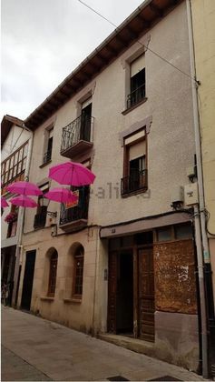 Foto 1 de Casa en venda a Medina de Pomar de 6 habitacions amb calefacció