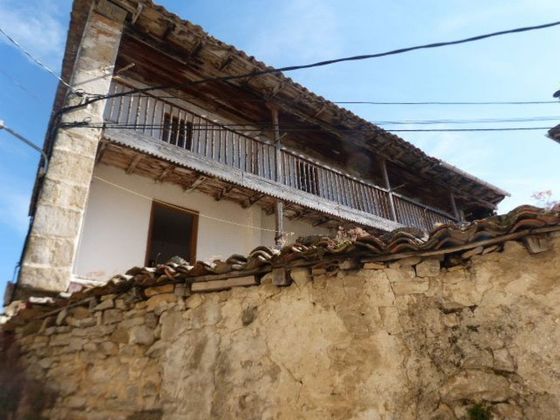 Foto 1 de Casa en venda a Merindad de Sotoscueva de 8 habitacions amb balcó