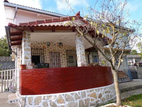 Foto 1 de Xalet en venda a Villarcayo de Merindad de Castilla la Vieja de 5 habitacions amb piscina i garatge