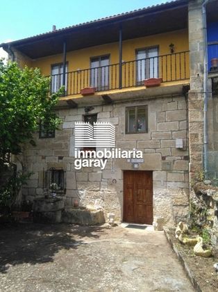 Foto 1 de Chalet en venta en Alfoz de Santa Gadea de 3 habitaciones con jardín y balcón