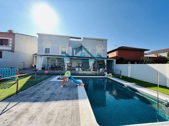 Foto 2 de Venta de chalet en Pepino de 4 habitaciones con terraza y piscina