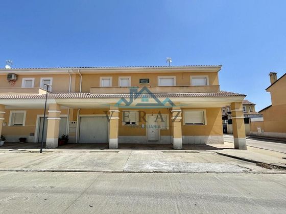 Foto 2 de Casa adossada en venda a Calera y Chozas de 5 habitacions amb terrassa i garatge